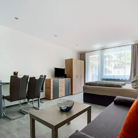 Bergblick Anna In With Balcony, Cleaning Included شقة